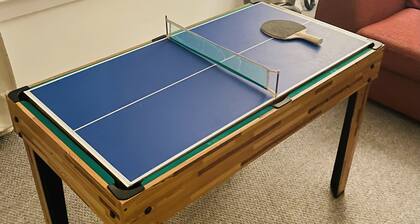 Entire Pet Friendly Apartment- Self Check In/Out