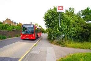 Estudio | Aparcamiento | Aparcamiento gratuito en las inmediaciones