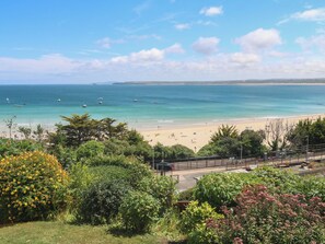 Cottage | Beach
