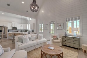 Smart TV - Lakefront Home in Cinnamon Shore South w/ Near Resort-LIke Amenities (Port Aransas)