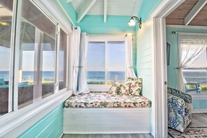 Interior - Endless Summer - Perfect Getaway near Tahiti Beach (Hope Town)