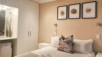 Family House | 4 bedrooms, in-room safe, individually furnished, iron/ironing board