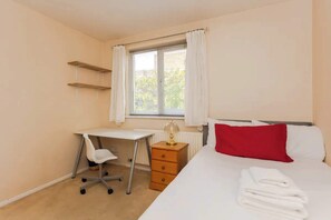 Maison de base, Plusieurs lits | 3 chambres, espace de travail pour ordinateurs portables