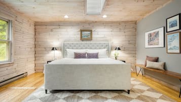 4 bedrooms, iron/ironing board, travel crib, free WiFi