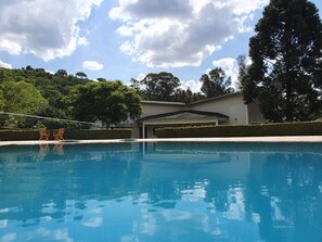 2 outdoor pools, sun loungers - Pousada Golden Garden (Caxambu)
