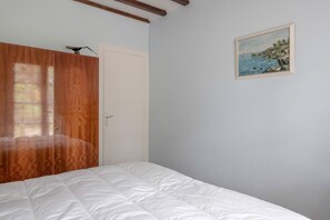4 chambres, fer et planche à repasser, Wi-Fi gratuit