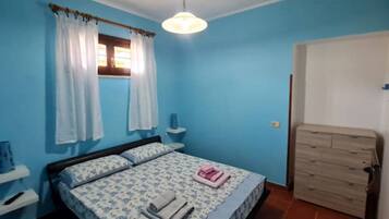 1 camera, ferro/asse da stiro, Wi-Fi, lenzuola