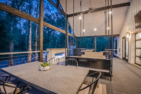 Outdoor dining