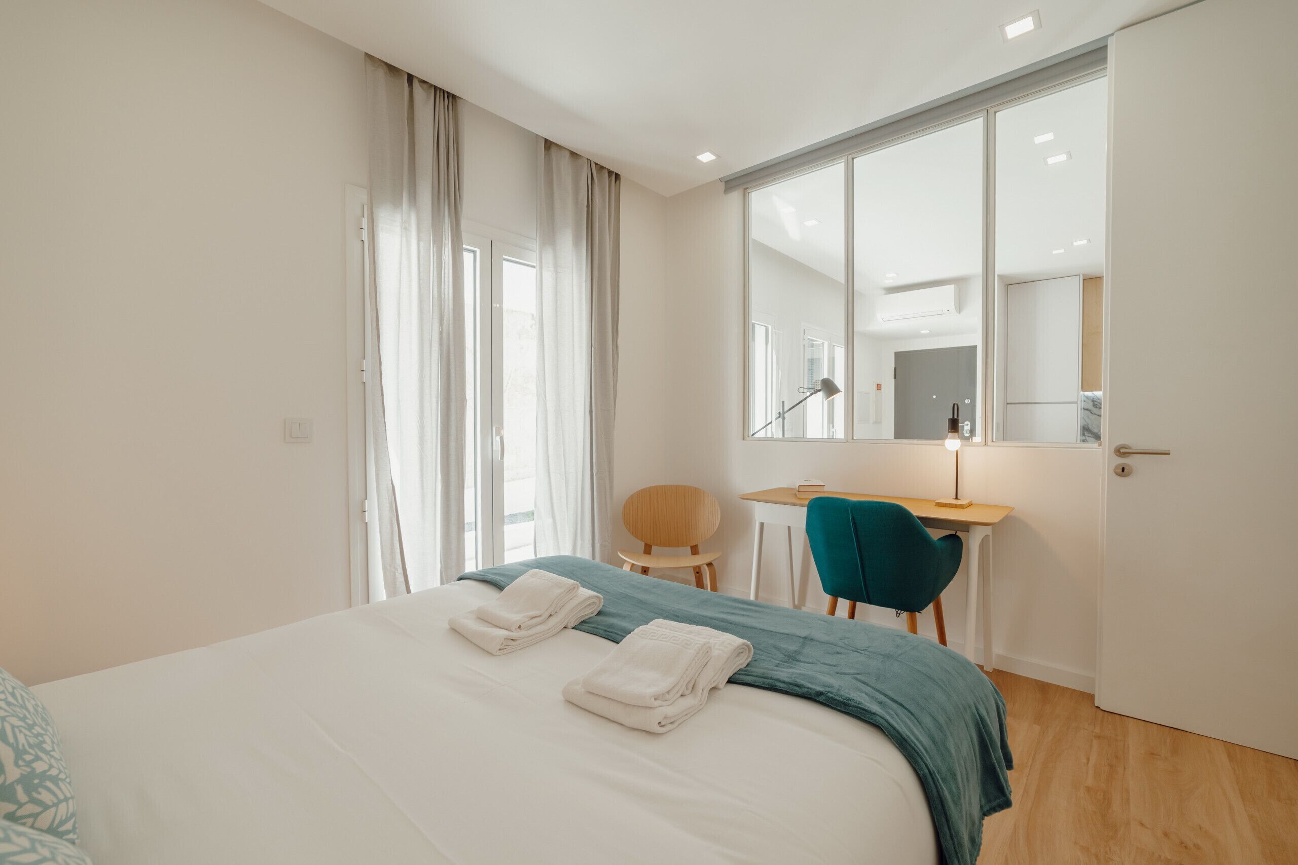 1 غرفة نوم ومكواة/لوح كي وواي فاي مجانًا وملاءات أسرّة