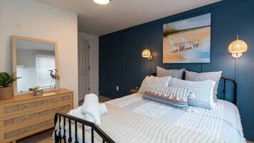 1 habitación, escritorio, tabla de planchar con plancha y wifi