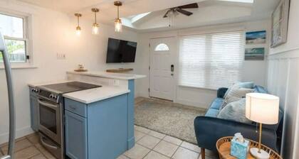 Margate Cottage, Close to Beach!