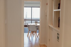 Dining - DOWNTOWN DESIGN WITH BALCONY by VACATIONY (Oporto)