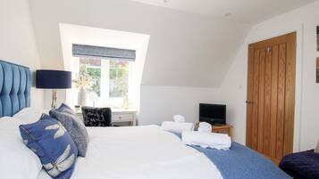 Casa de campo | 3 habitaciones, decoración personalizada y muebles diferentes