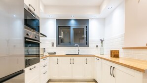 Villa – deluxe, 3 soverom, bassengutsikt | Eget kjøkken