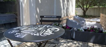 The cozy little nest parenthesis with Jacuzzi