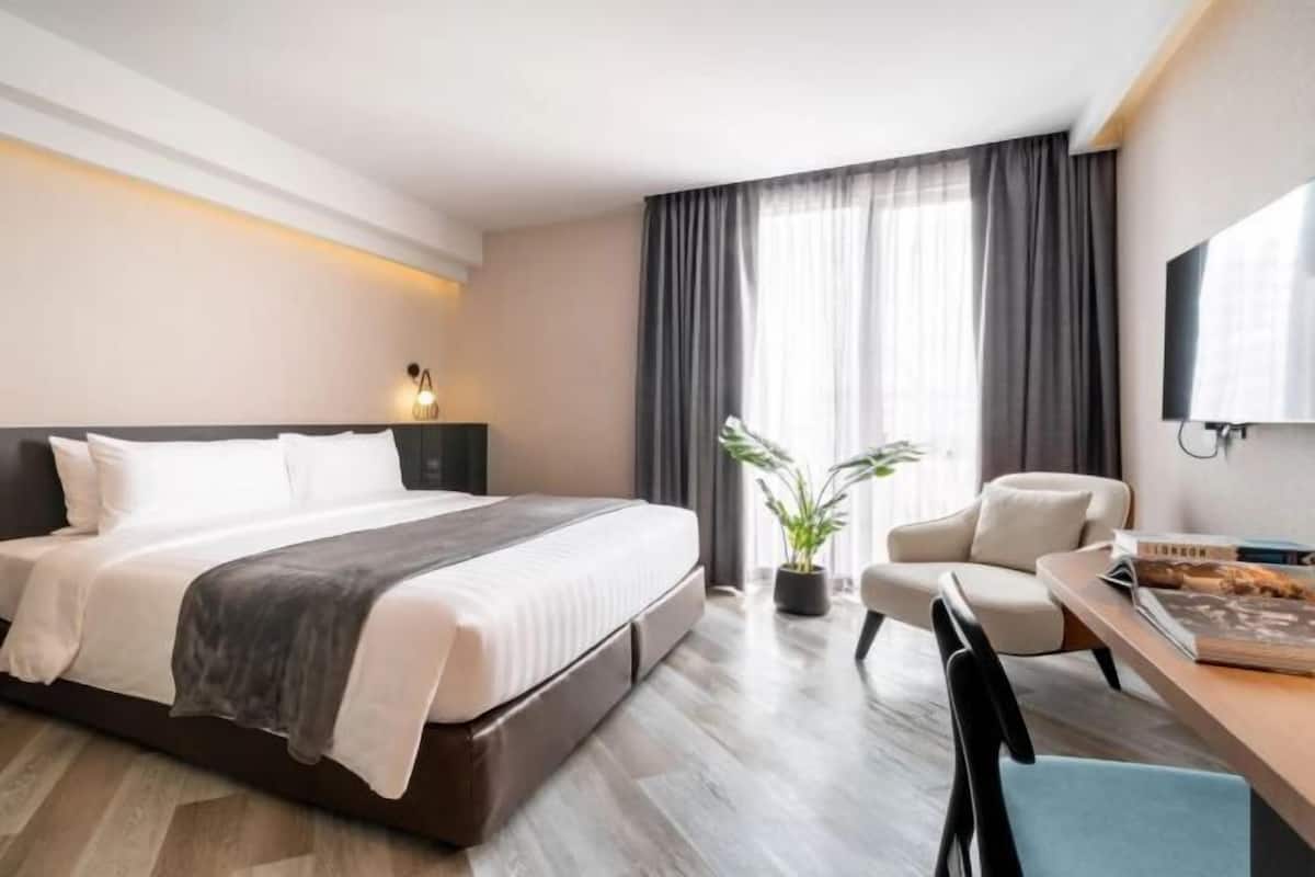 1 bedroom, free minibar, in-room safe, individually furnished