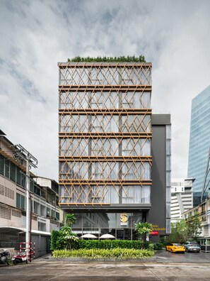 Front of property - Seekers Finders Rama IV Hotel, SureStay Collection by BW (Bangkok)
