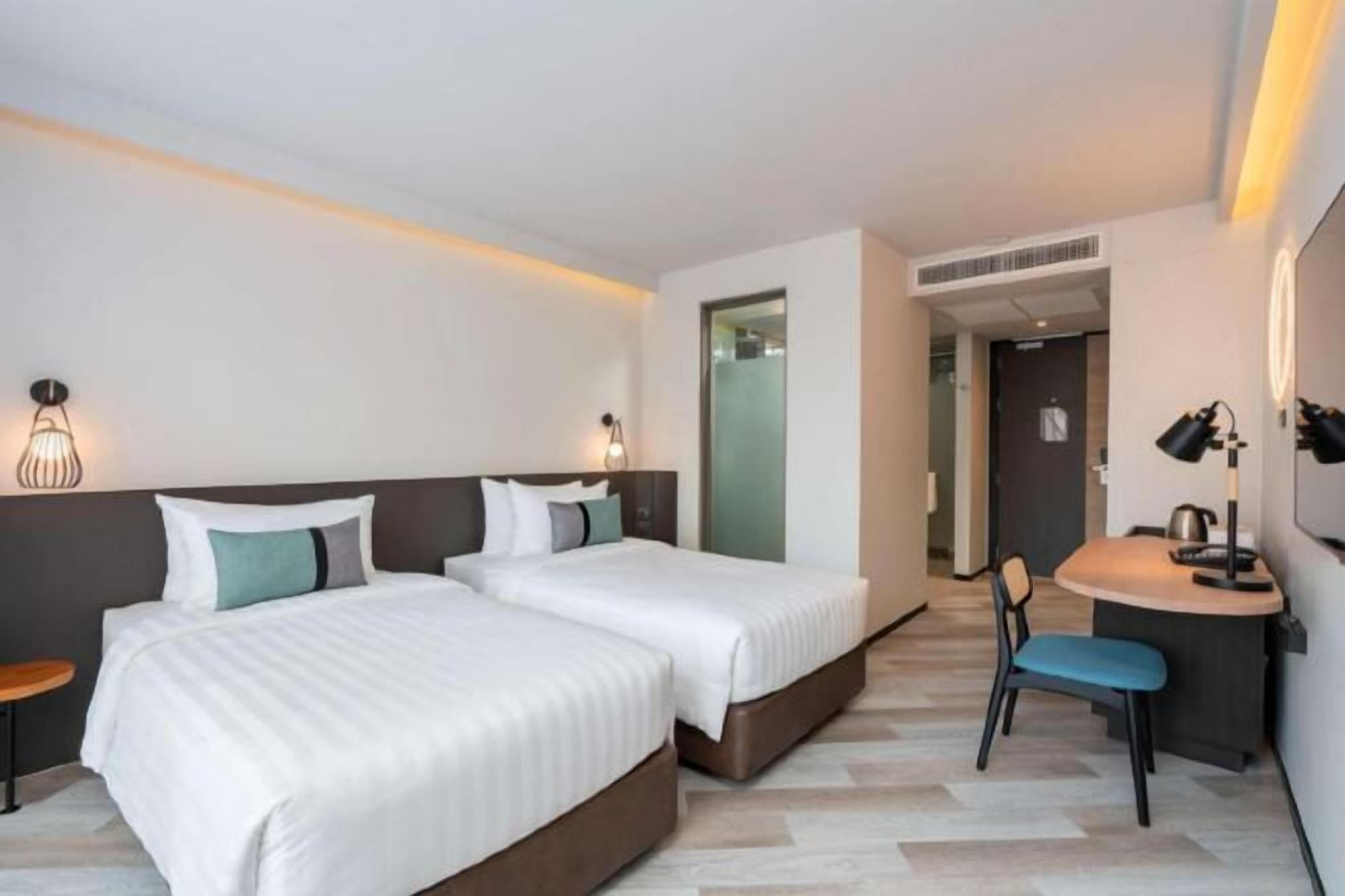 Free minibar, in-room safe, individually furnished, desk