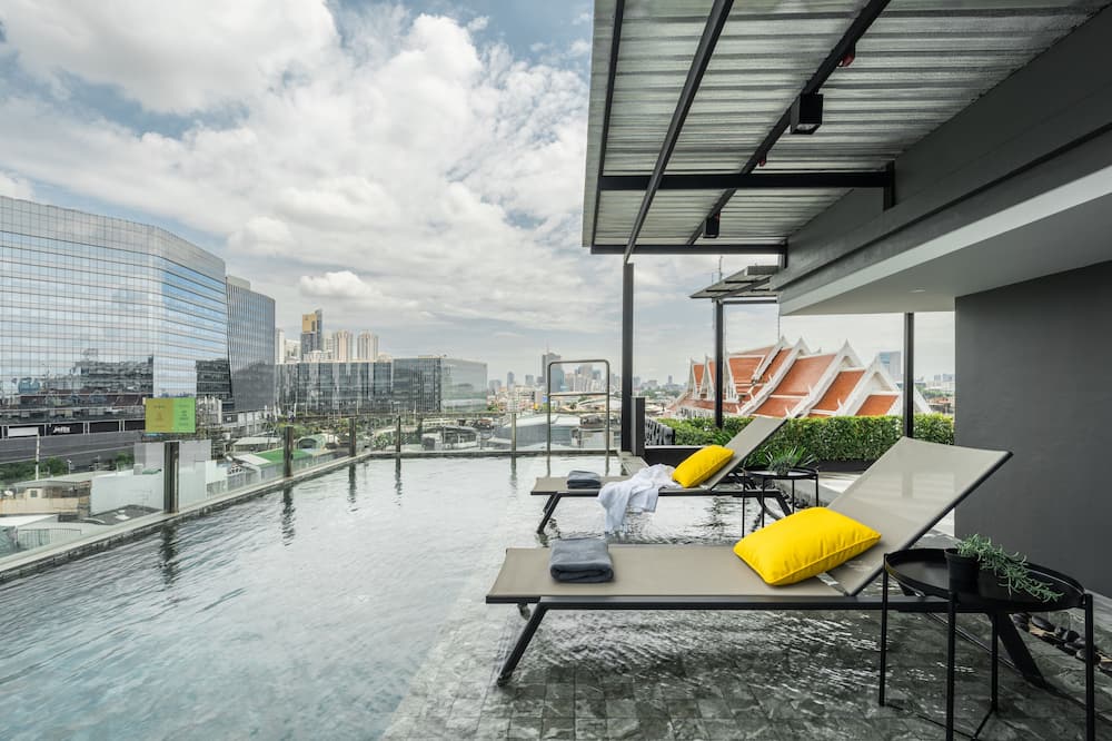 Seekers Finders Rama IV Hotel, SureStay Collection by BW