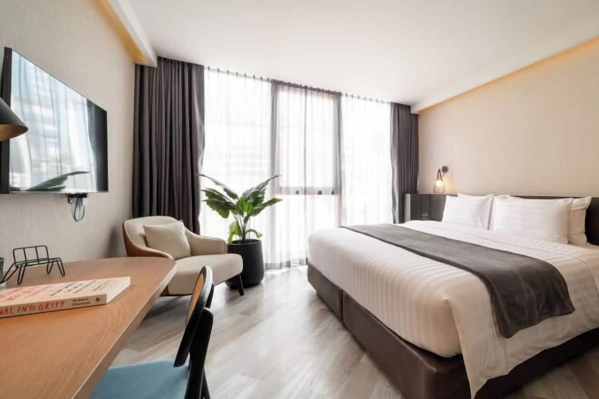 1 bedroom, free minibar, in-room safe, individually furnished