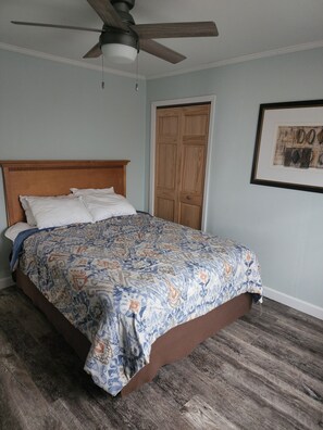 3 bedrooms, free WiFi, bed sheets