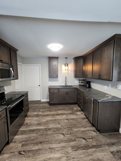 Lake Superior View- 3 Bedroom Suite at Econo Lodge Lakeside