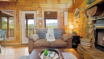 TV, peis og kontorer