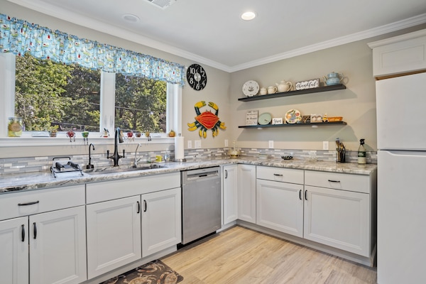 Frigorífic, microones, forn i placa de cuina