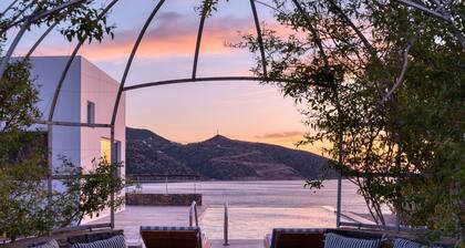 Seafront Retreat near Agios Nikolaos