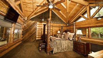 5 bedrooms, iron/ironing board, travel crib, free WiFi