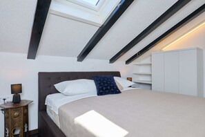 2 habitaciones, tabla de planchar con plancha y wifi gratis 