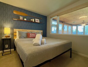 3 bedrooms, iron/ironing board, free WiFi, bed sheets