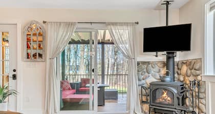 Pristine & Peaceful Guest Quarters, near York & Kittery Beaches