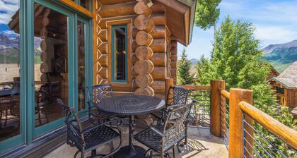 TRISTANT 108- Luxurious Log Cabin Townhome with Ideal Location