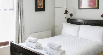 Classic 2 bedroom apartment