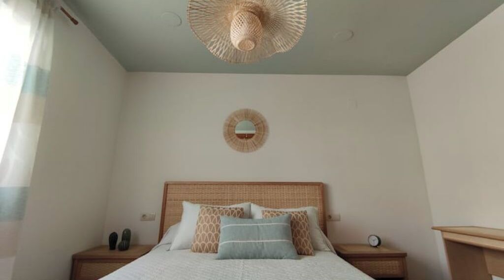 3 soverom, skrivebord, strykejern/-brett og wi-fi (inkludert)