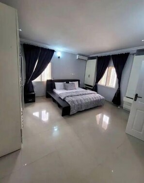 4 Schlafzimmer, WLAN