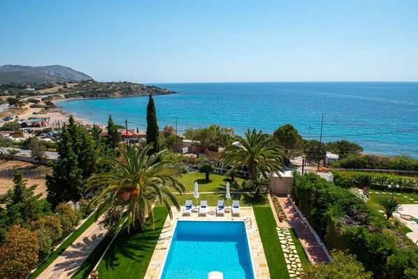 Beach nearby, beach towels, beach bar - Kamariyo Athens Riviera by A&D Properties (Saronikos)