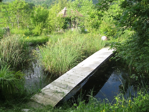 Quiet tree house in the bugey region