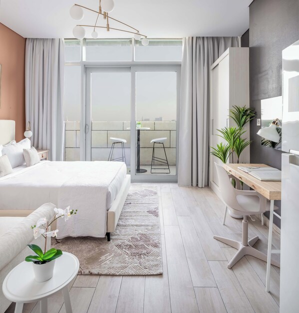 Desk, iron/ironing board, WiFi, bed sheets