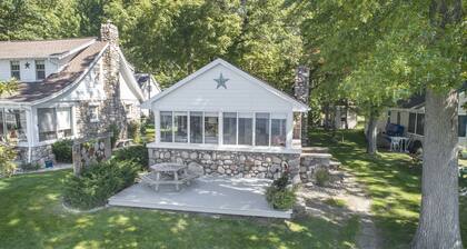 Gun Lake Cottage - Sunset HQ private dock and fire pit