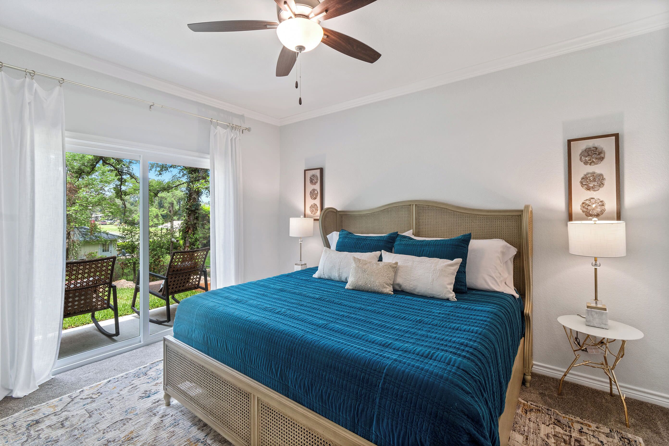 4 bedrooms, desk, iron/ironing board, travel crib