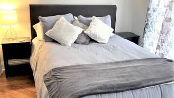 1 chambre, bureau, Wi-Fi, draps fournis