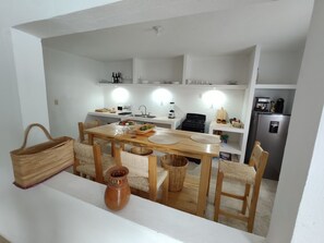 Dining - Resting house with pool! near the Media Luna Spring (Ciudad Fernández)