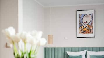 Junior suite | Hypoallergeen beddengoed, een bureau, geluiddichte muren