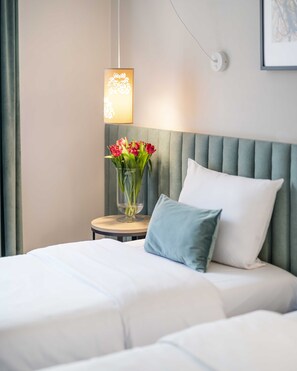 Deluxe Double or Twin Room - Hotel H12 (Kraków)