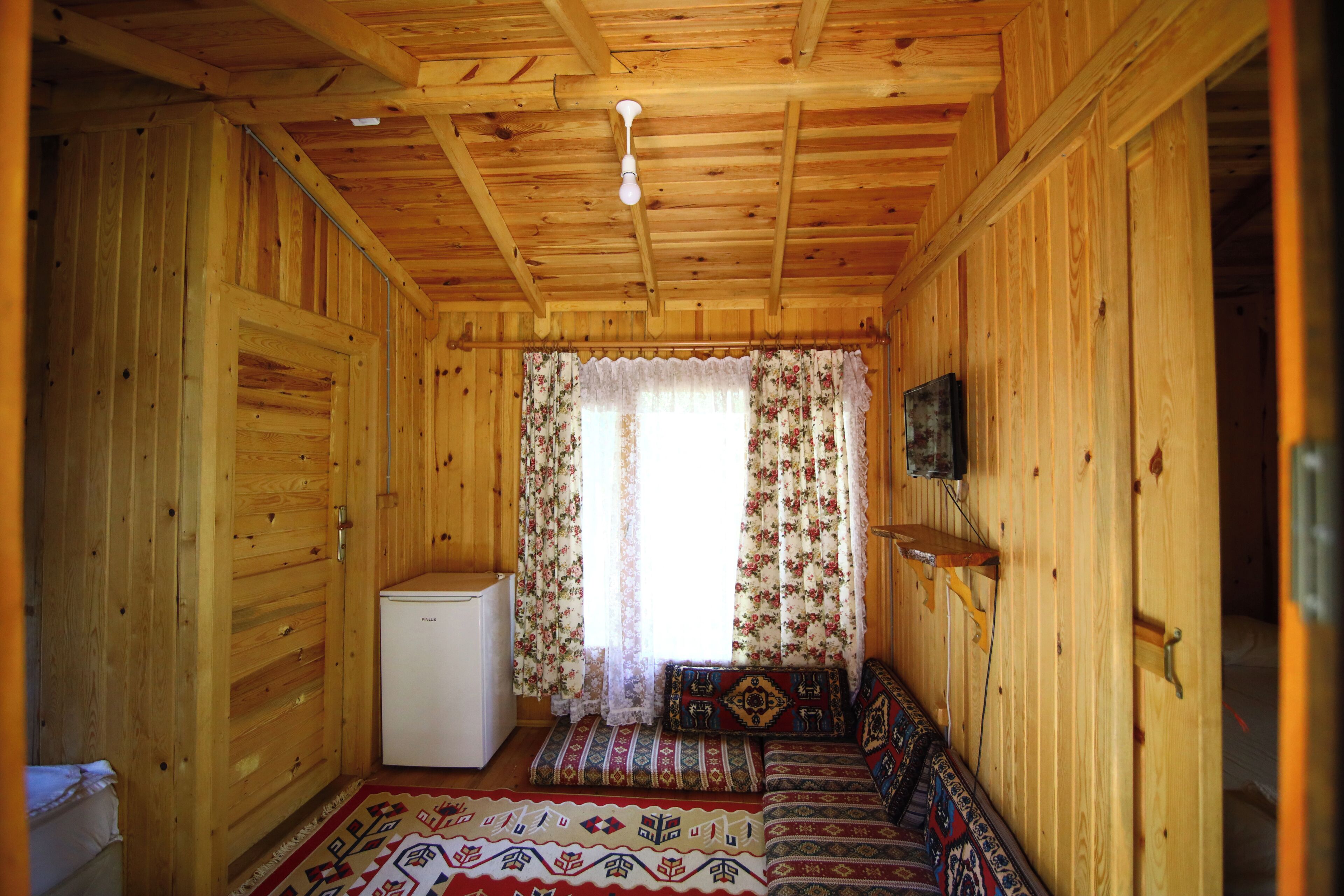 Family Tree House, 1 Bedroom, Patio, Garden Area | 1 bedroom, premium bedding, blackout curtains, rollaway beds