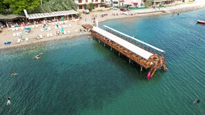 Playa privada y servicio gratuito de transporte a la playa