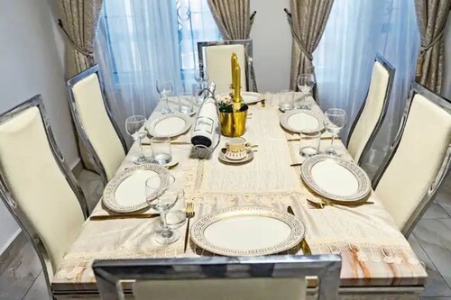 Precious 4bedroom with fantastic nicety