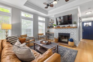 TV, fireplace, offices